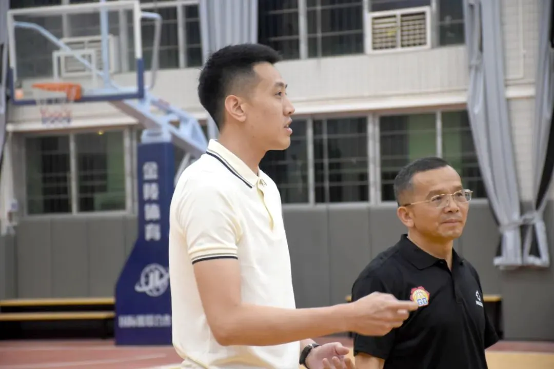 绳梯训练篮球_1